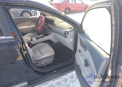 2021 Hyundai Kona Electric Ultimate z USA, uszkodzony, nr VIN KM8K53AG1MU100268